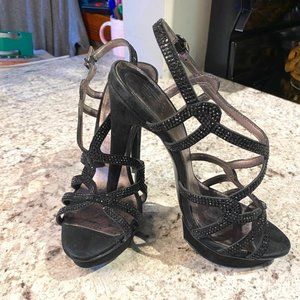 Pelle Moda High Heel Size 7M Black with Black Rhinestones